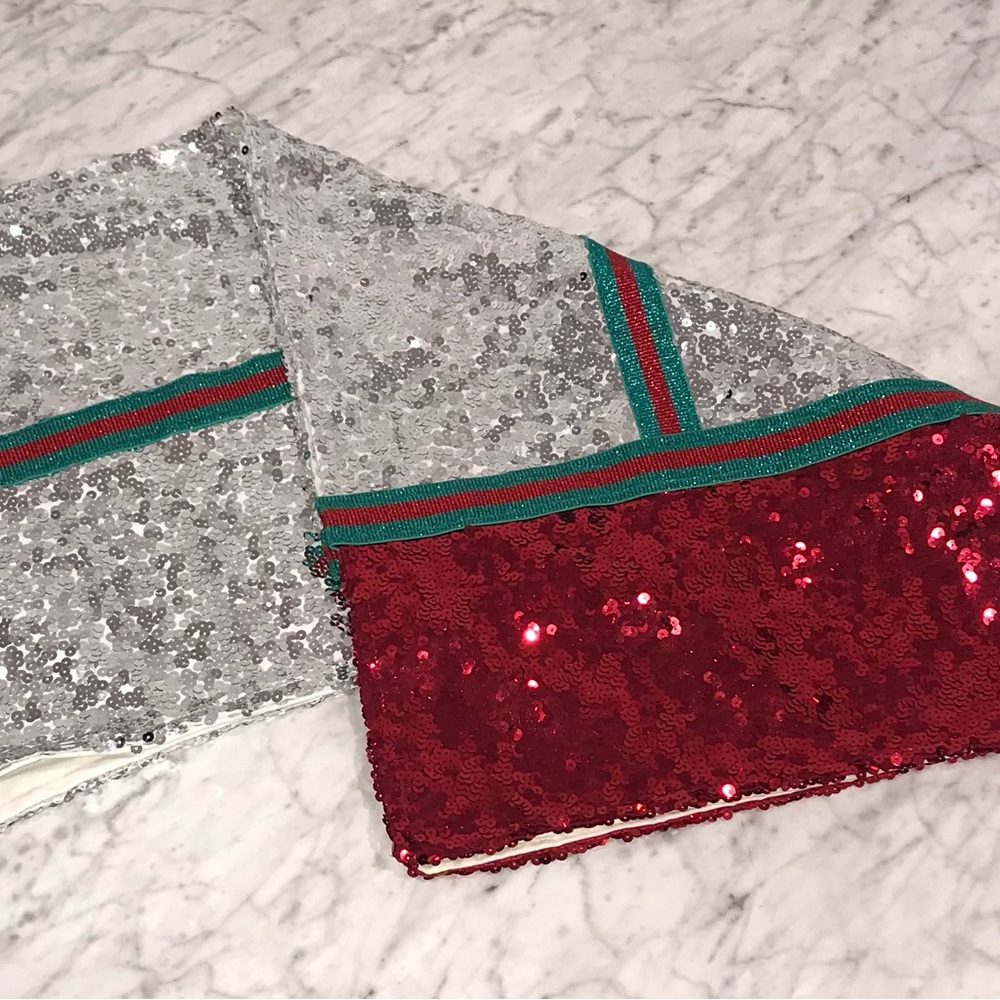 BNWT Kitchen Dining Table Runner Red & Silver Sequin Red/Green Metallic Trim